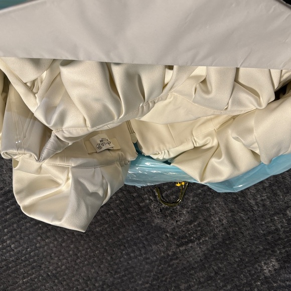 House of CB Selena Dress - Picture 6 of 6